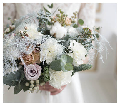 Winter wedding bouquet