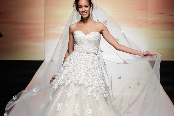 Ian-Stuart-2016-collection-at-White-Gallery-London