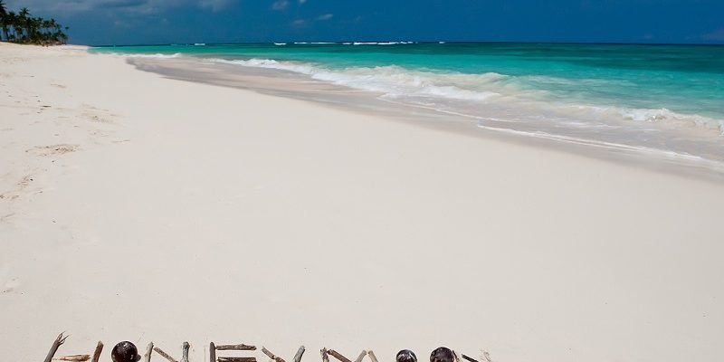 honeymoon sand