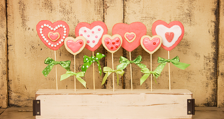 wedding cookies summer trend
