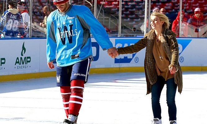 Julianne Hough gets engaged