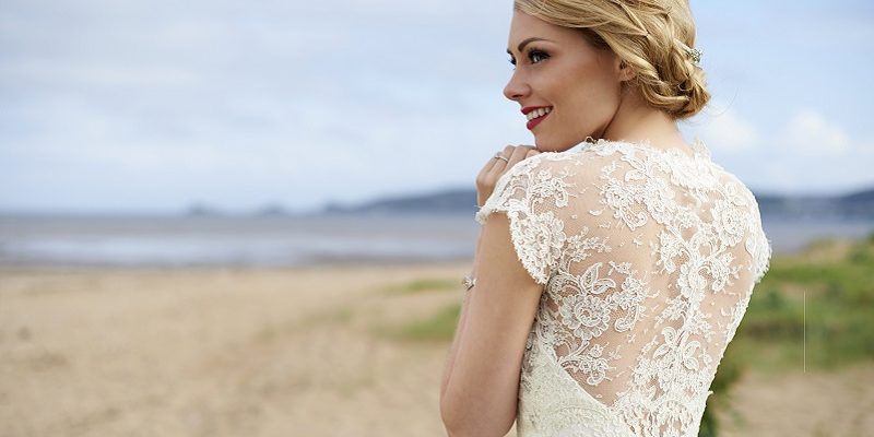 How to choose a wedding dress that flatters your body shape