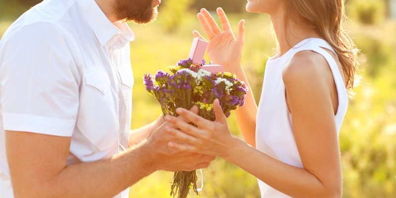 wedding anniversary traditions