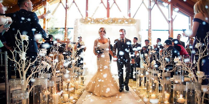 winter wedding budgteing ideas theilen-photography
