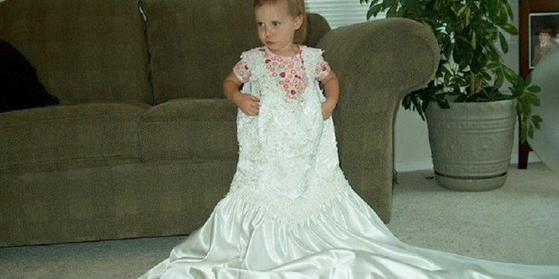 Mum photographs daughter wearing her wedding dress annualy since birth
