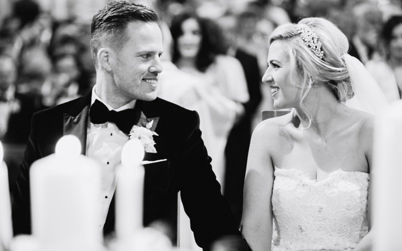 A Castle Celebration With A Show Stopping Dress Wedding Journal