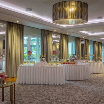 Charville-Park-Hotel-&-Leisure-Club-Room