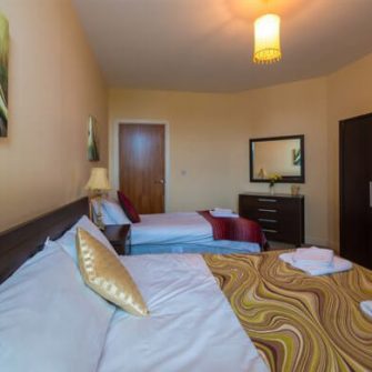 Courtyard-Apartments-bedroom