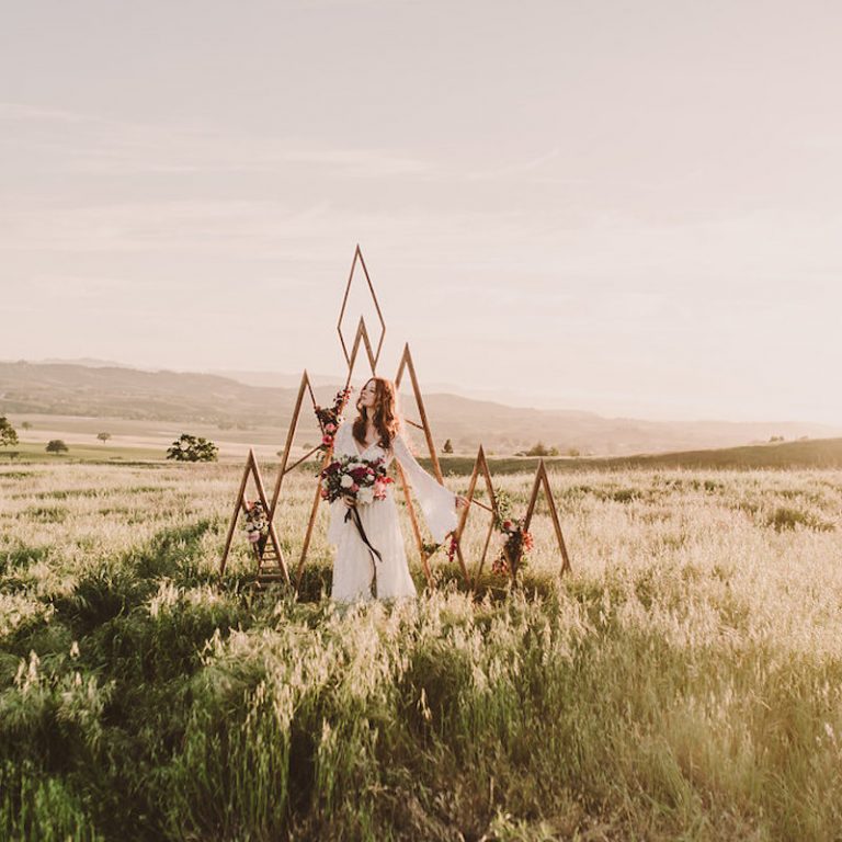 Geometric bridal design