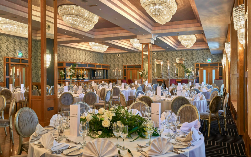 Best-Hotel-Wedding-Venue-Four-Seasons-Templepatrick