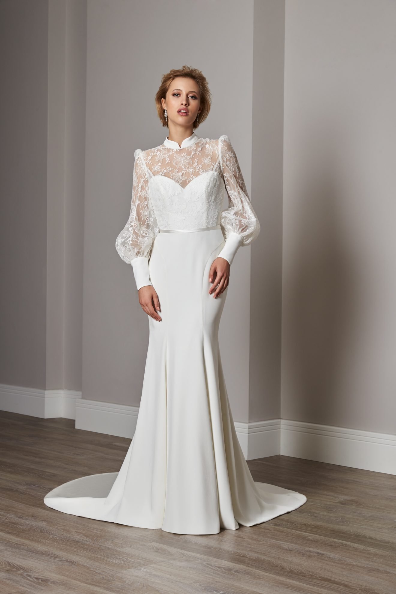 Sassi Holford wedding dress