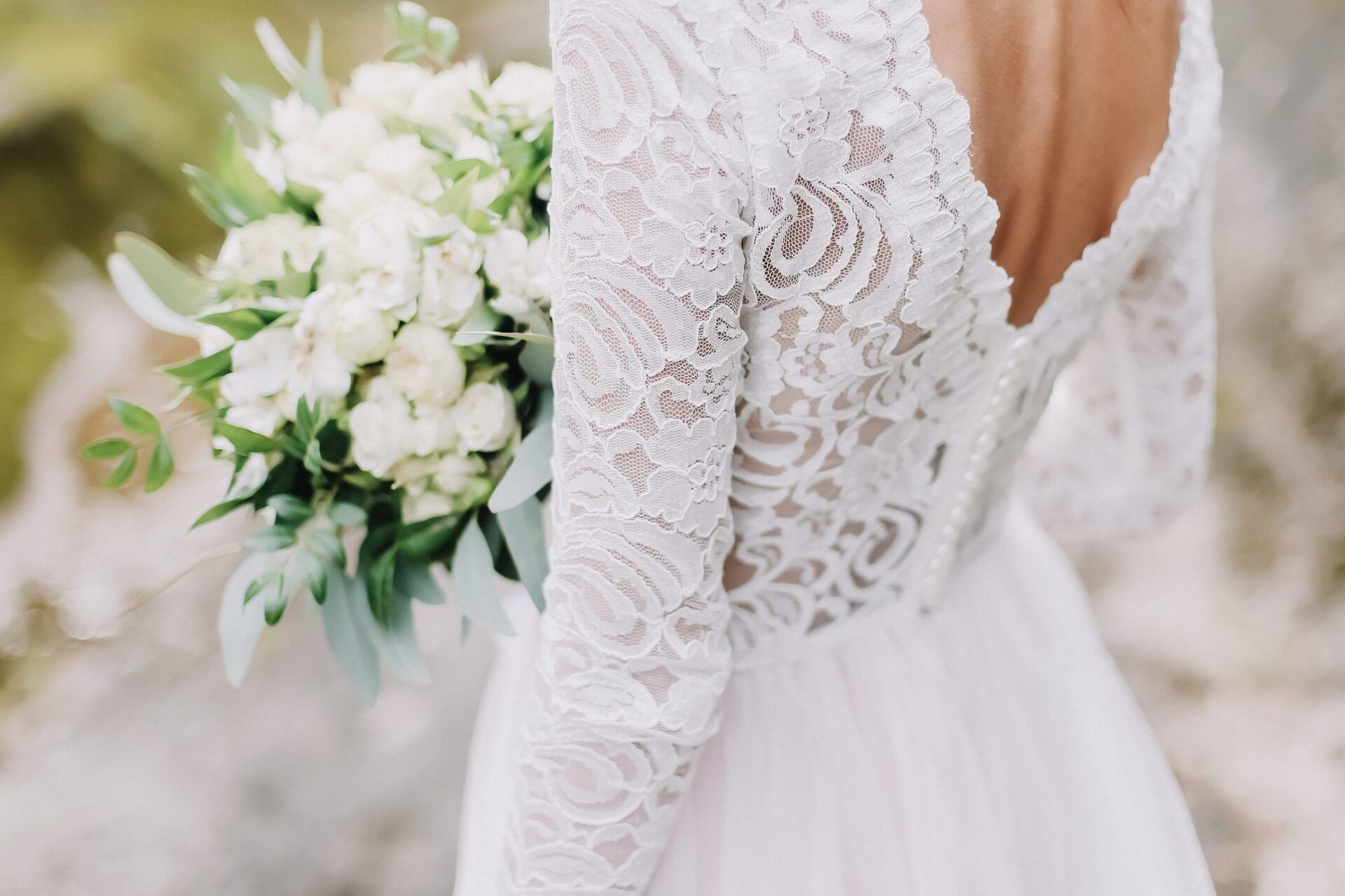 How To Find Your Dream Wedding Dress In ...