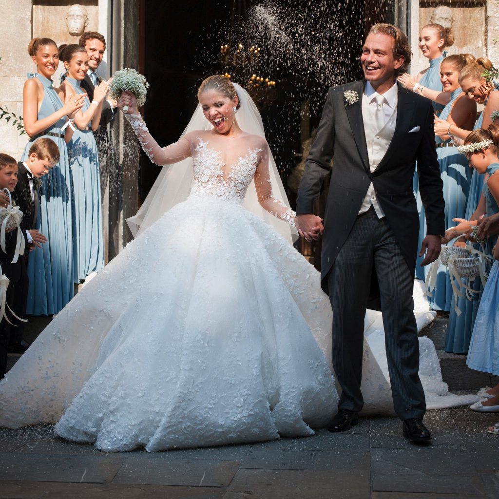 The 20 Most beautiful wedding dresses | Most beautiful wedding dresses, Expensive  wedding dress, Short wedding dress