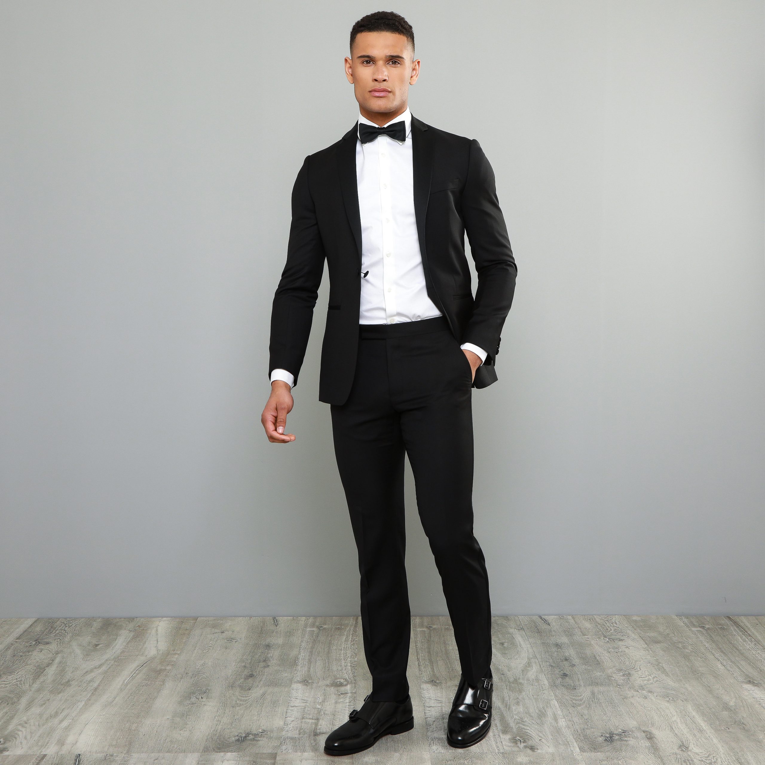 The Best Colour Combinations For Styling Your Groomsmen - Wedding Journal