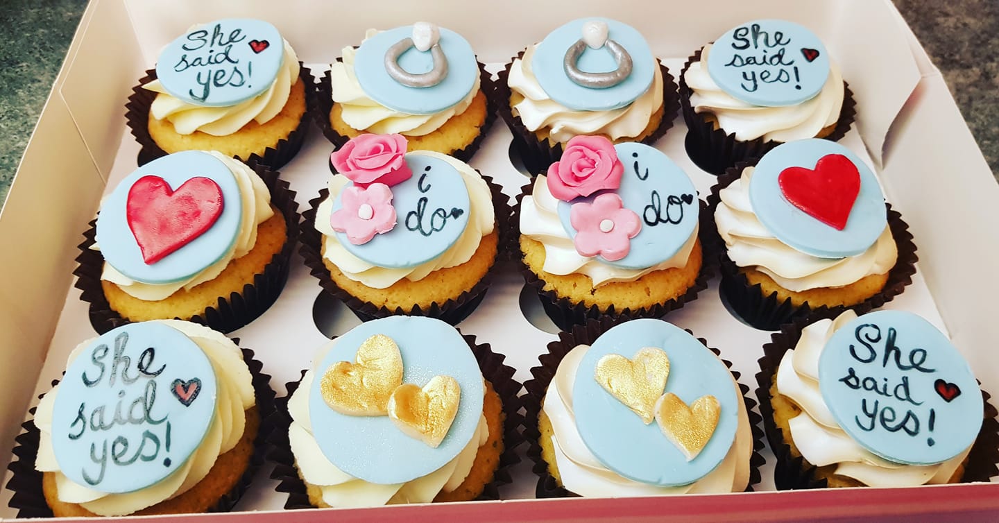 This image highlights a selection of wedding cupcakes..