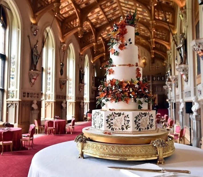 celebrity wedding cakes - Princess Eugenie & Jack Brooksbank