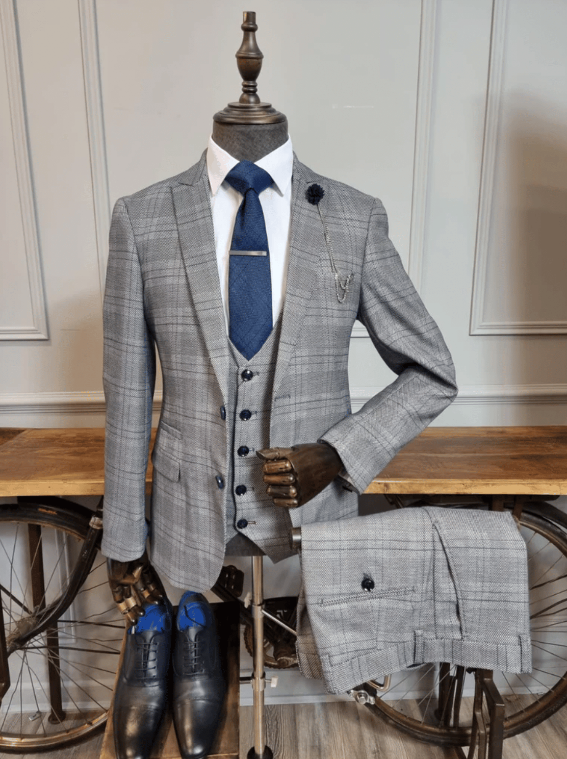 The 5 Best Fall Wedding Suits of 2023