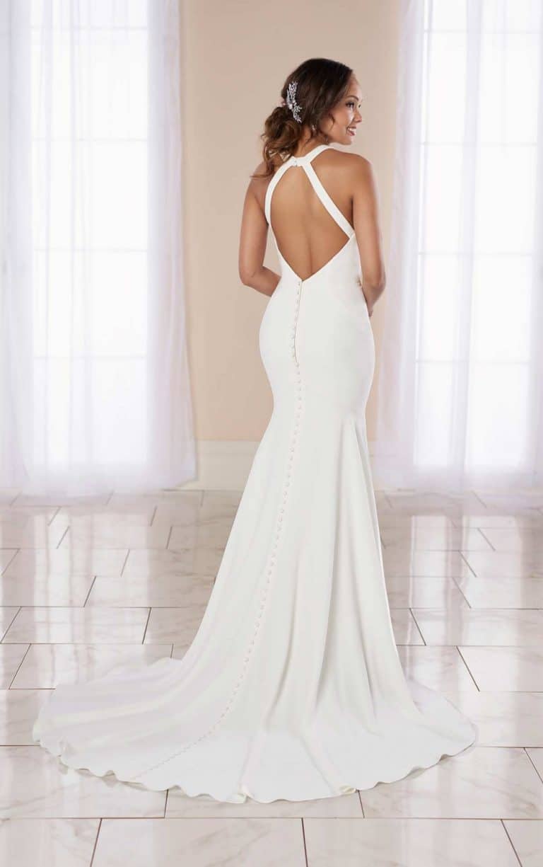 10 Simple Modern Wedding Dresses for the 2023 Bride! Wedding Journal