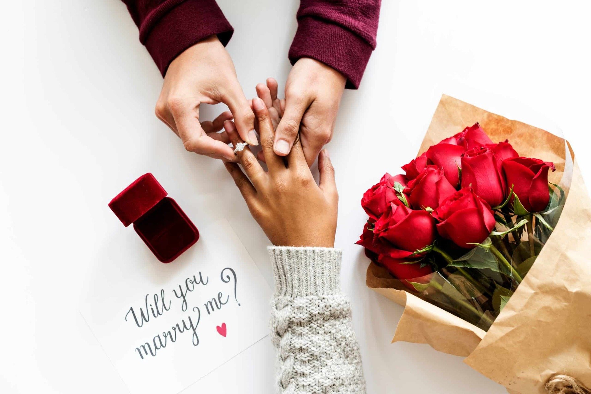 10 Exciting Signs Your Partner Might Propose On Valentine's Day! - Wedding  Journal