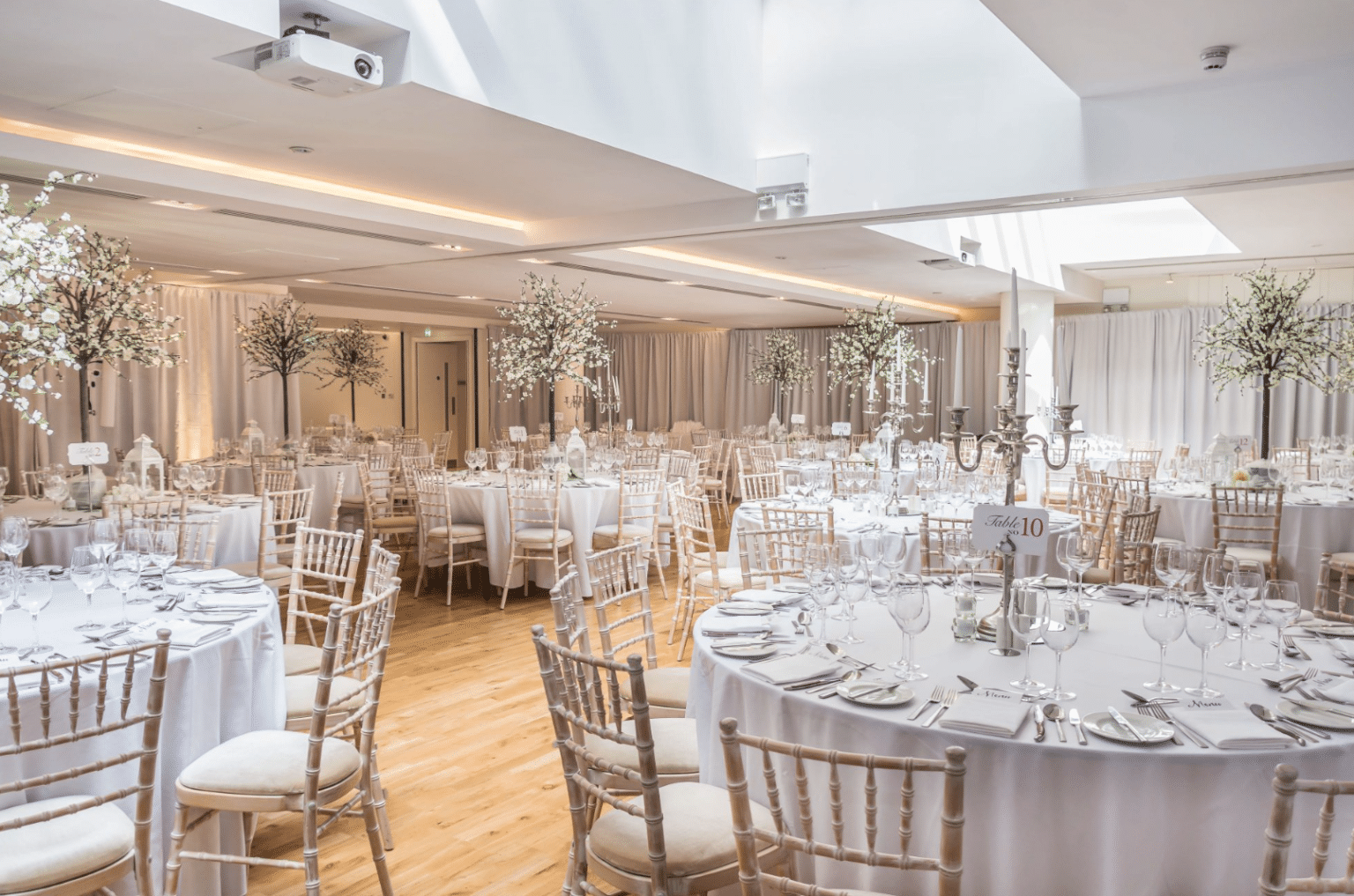 9 Hidden Gem Wedding Venues in Ireland YOU will LOVE!