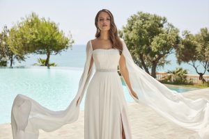 Wedding dress with detachable cape sleeves