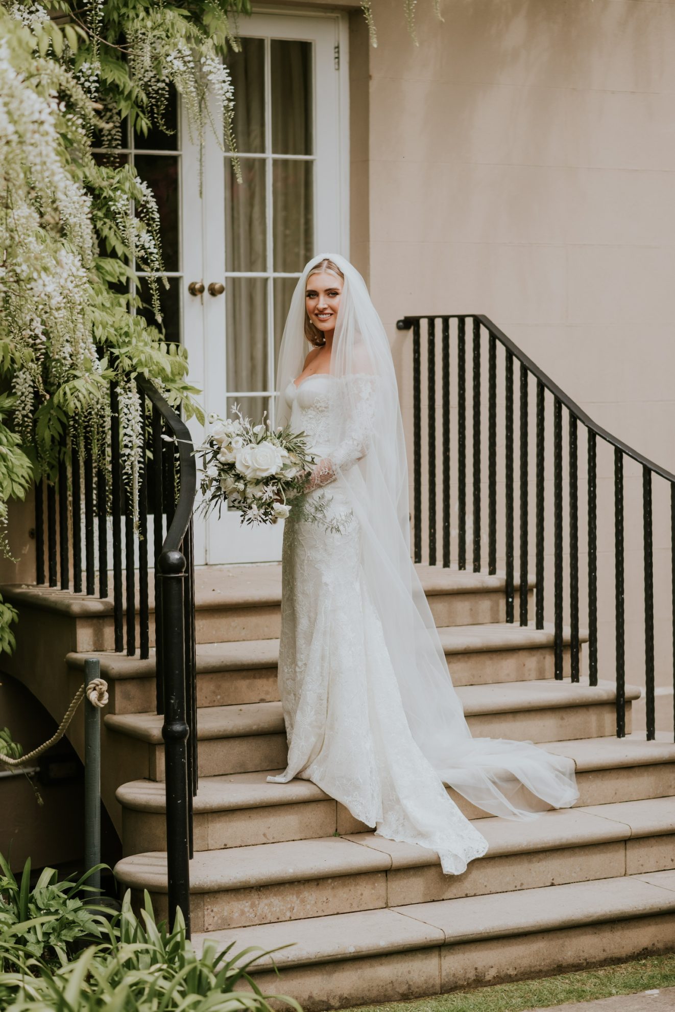 A Beautiful day: Bride Laura in her wedding dress