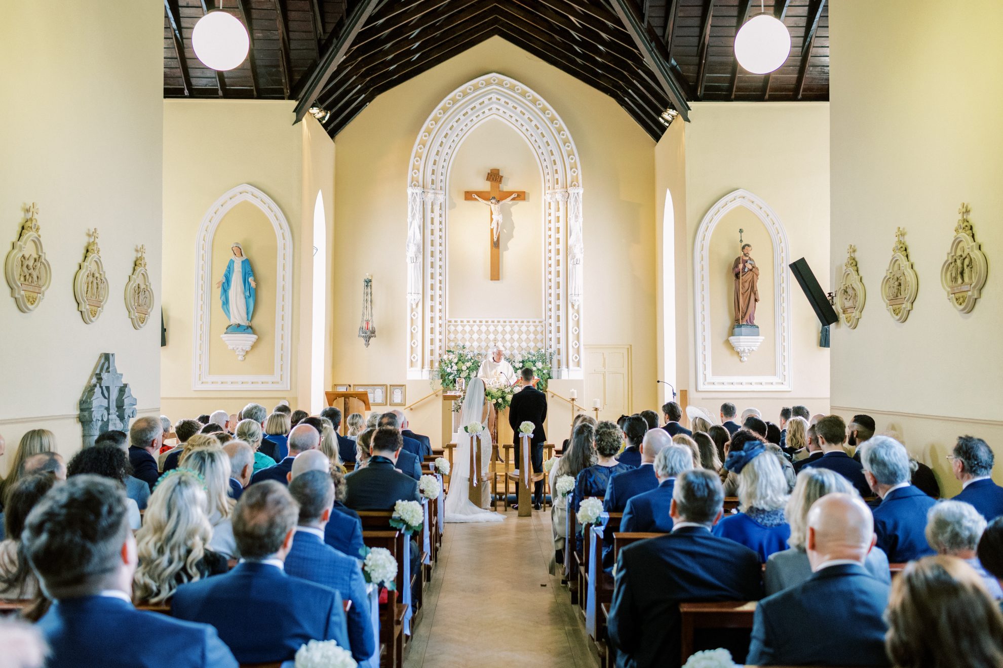 the wedding ceremony of Jean and Fintan