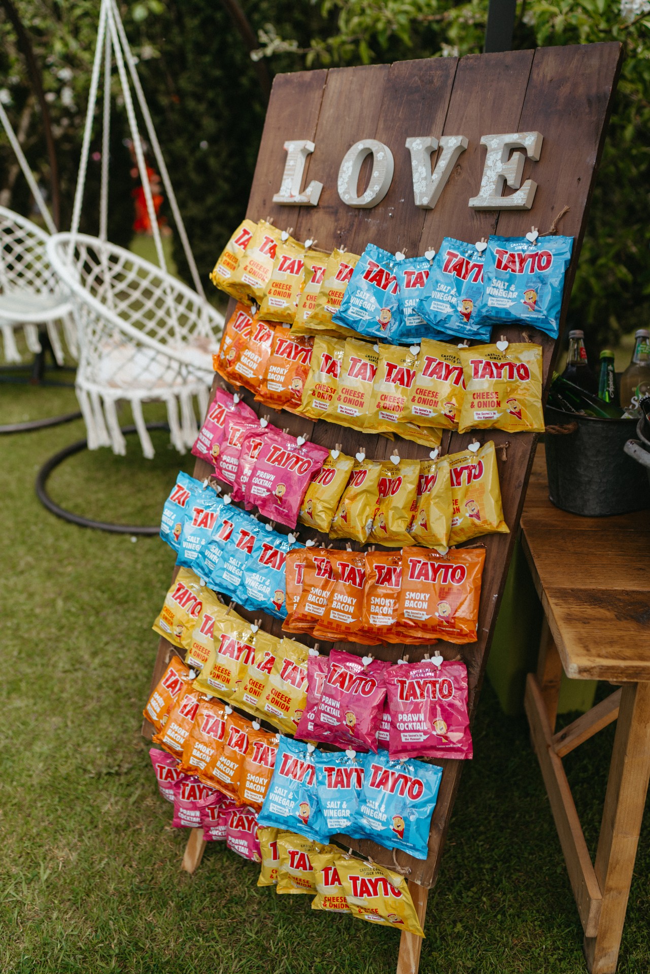 Crisp wall at Charmaine & Andy's wedding