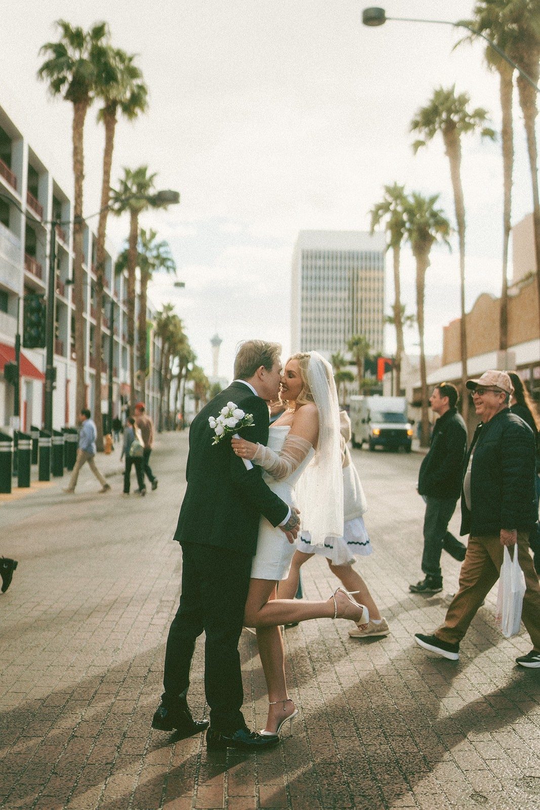 X-Factor star Eoghan Quigg and his partner Amy Campbell marrying in Las Vegas