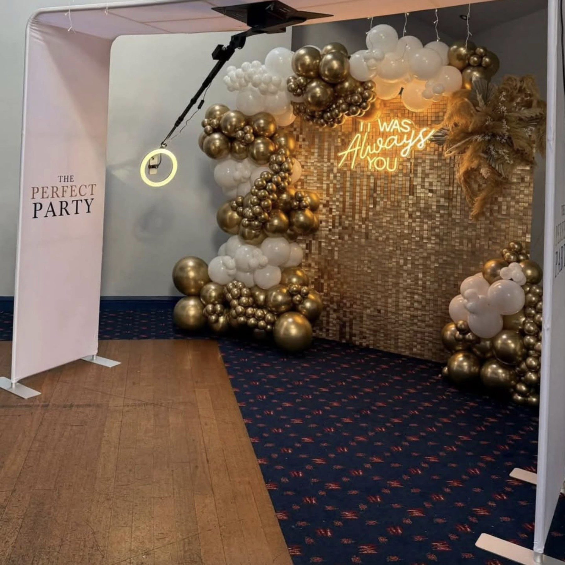 Wedding Decor Trends - digital entertainmnet